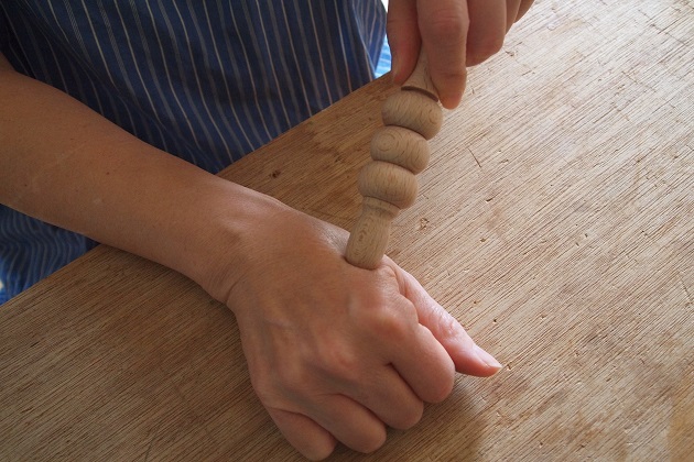 木工挽物　ツボ押し　マッサージ　つくしんぼう