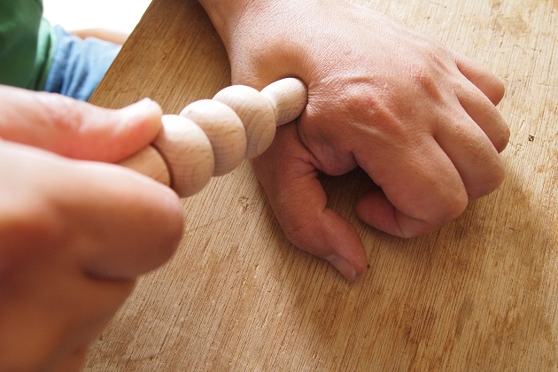 木工挽物　ツボ押し　マッサージ　つくしんぼう