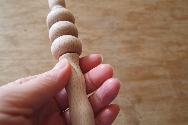 木工挽物　ツボ押し　マッサージ　つくしんぼう